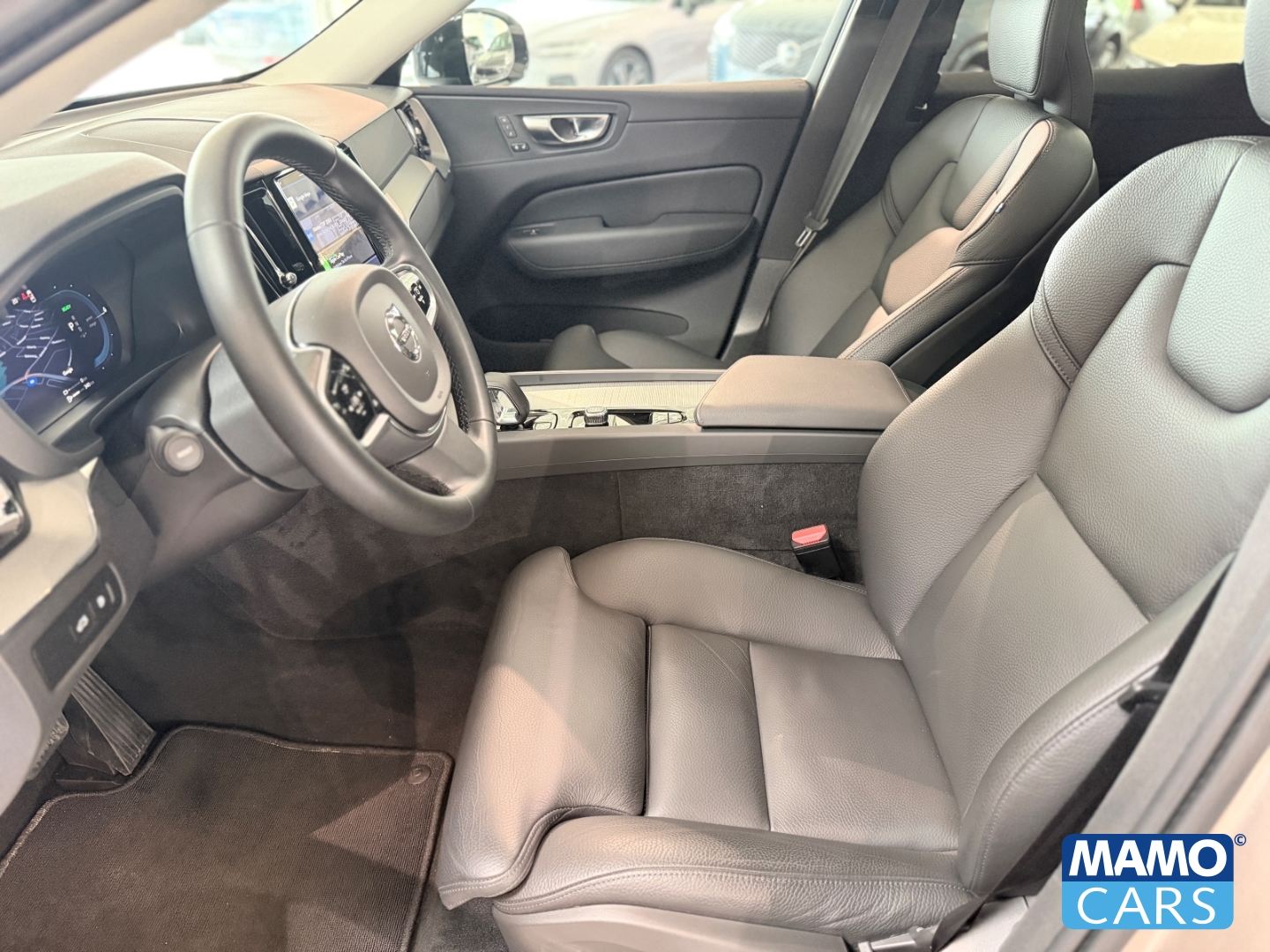 Fahrzeugabbildung Volvo XC60 T6 AWD Plus Dark Recharge ACC/BLIS/PANO/HUD