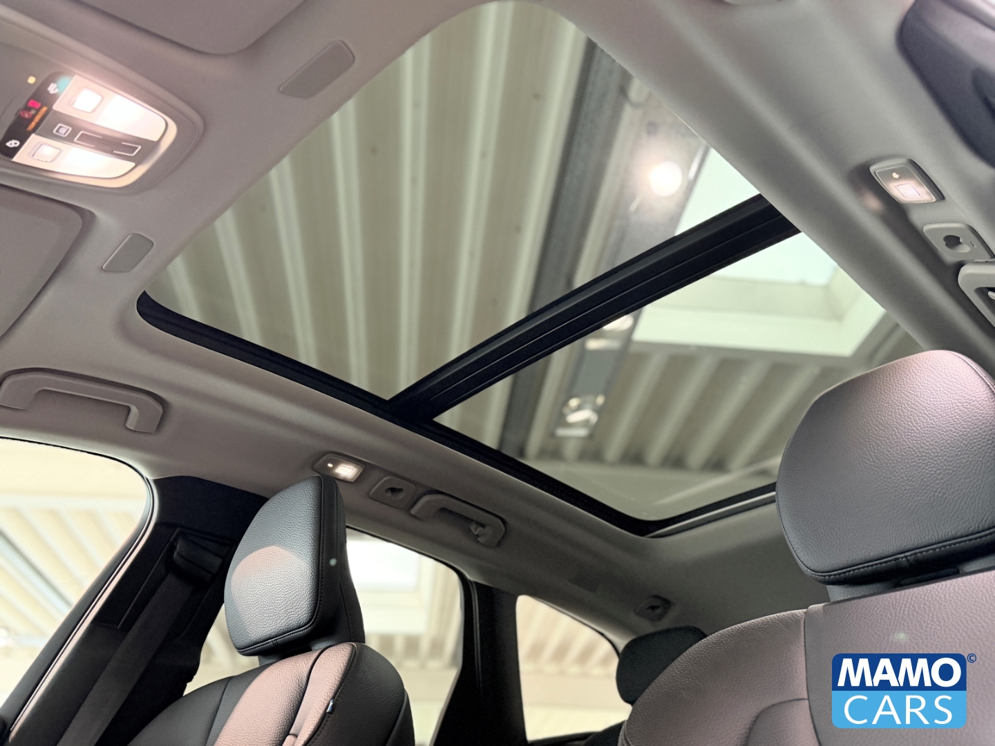 Fahrzeugabbildung Volvo XC60 T6 AWD Plus Dark Recharge ACC/BLIS/PANO/HUD