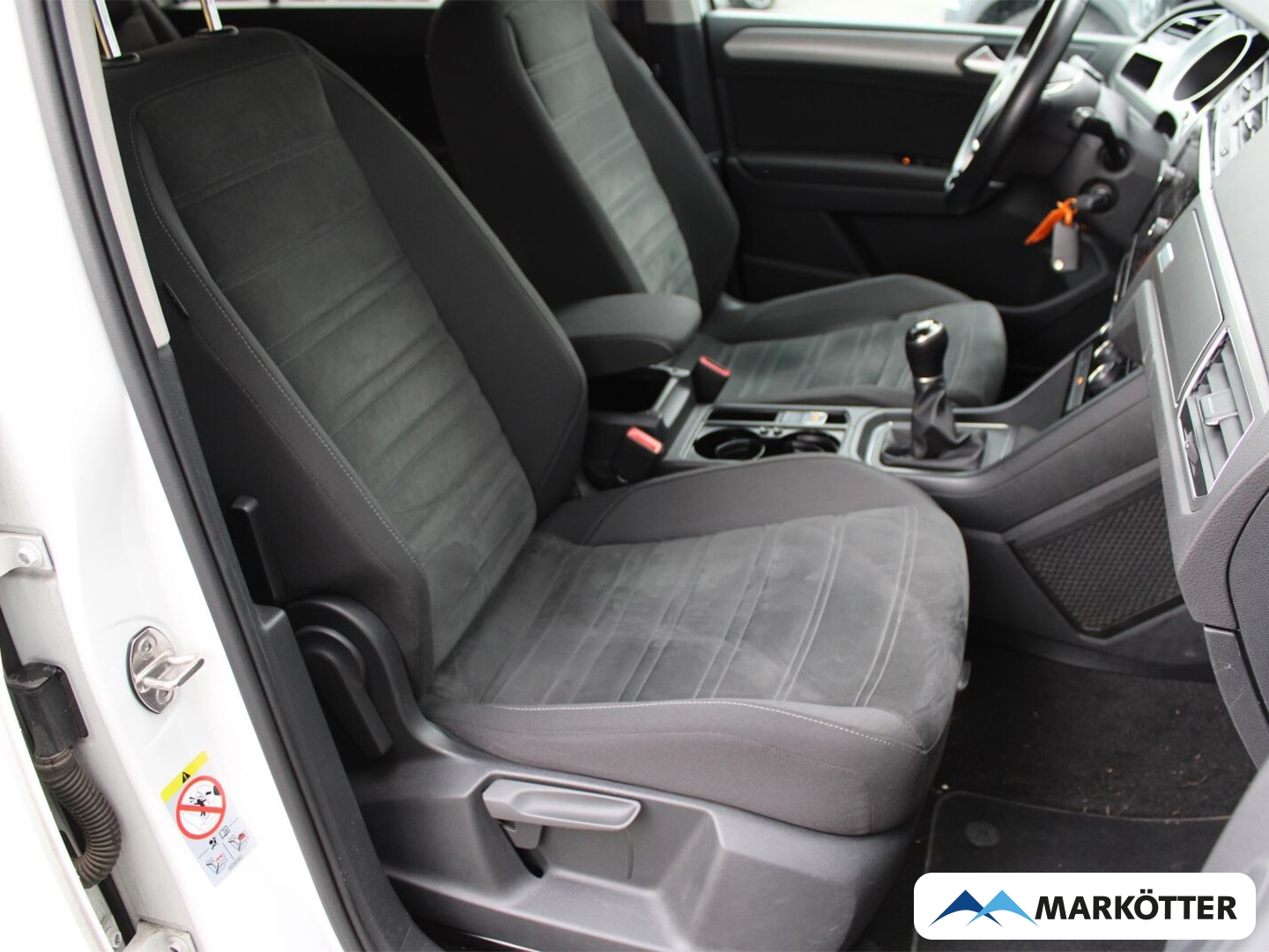 Fahrzeugabbildung Volkswagen Touran Comfortline BMT ACC/NAVI/R-Line/SHZ