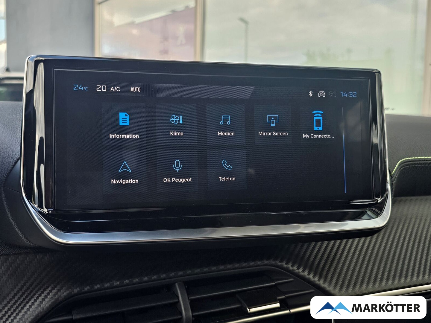 Fahrzeugabbildung Peugeot 2008 Hybrid 145 GT Panorama, 360° Kamera, Navi