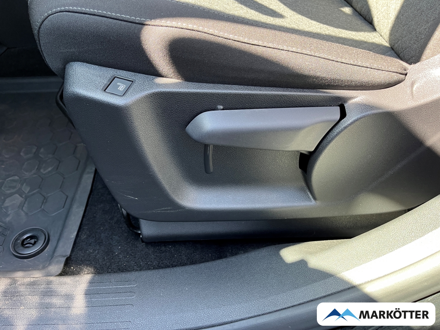Fahrzeugabbildung Opel Combo Life 1.5D Ultimate ACC/SHZ/Totwinkel