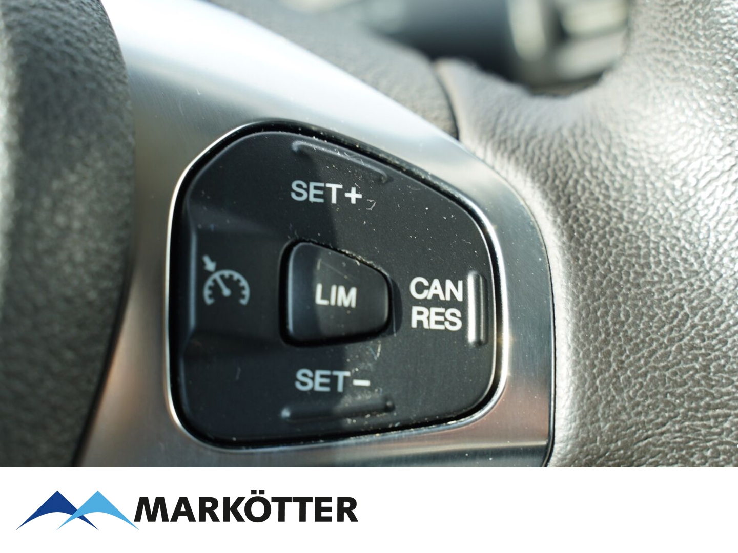 Fahrzeugabbildung Ford Tourneo Courier Trend 1.0 EcoBoost SZH/GRA/BT