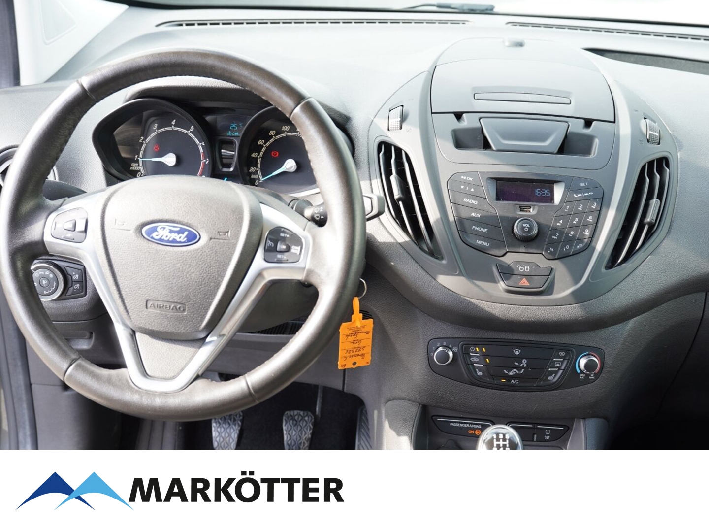 Fahrzeugabbildung Ford Tourneo Courier Trend 1.0 EcoBoost SZH/GRA/BT