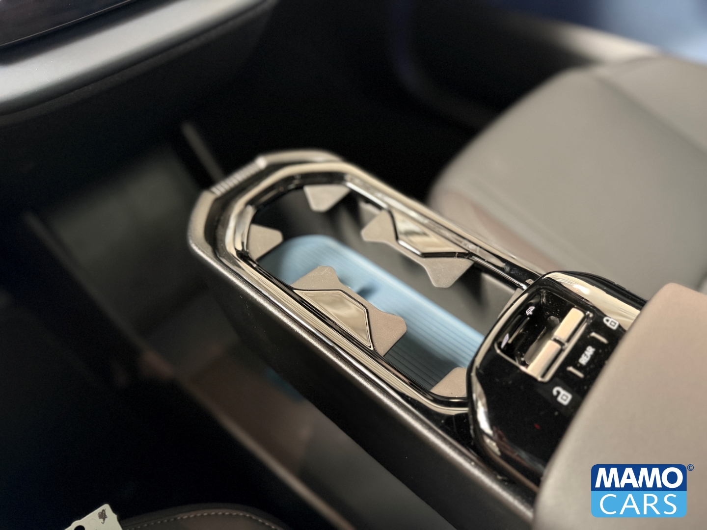 Fahrzeugabbildung Volvo EX30 Ultra Twin Engine WP/ACC/BLIS/360°/PANO