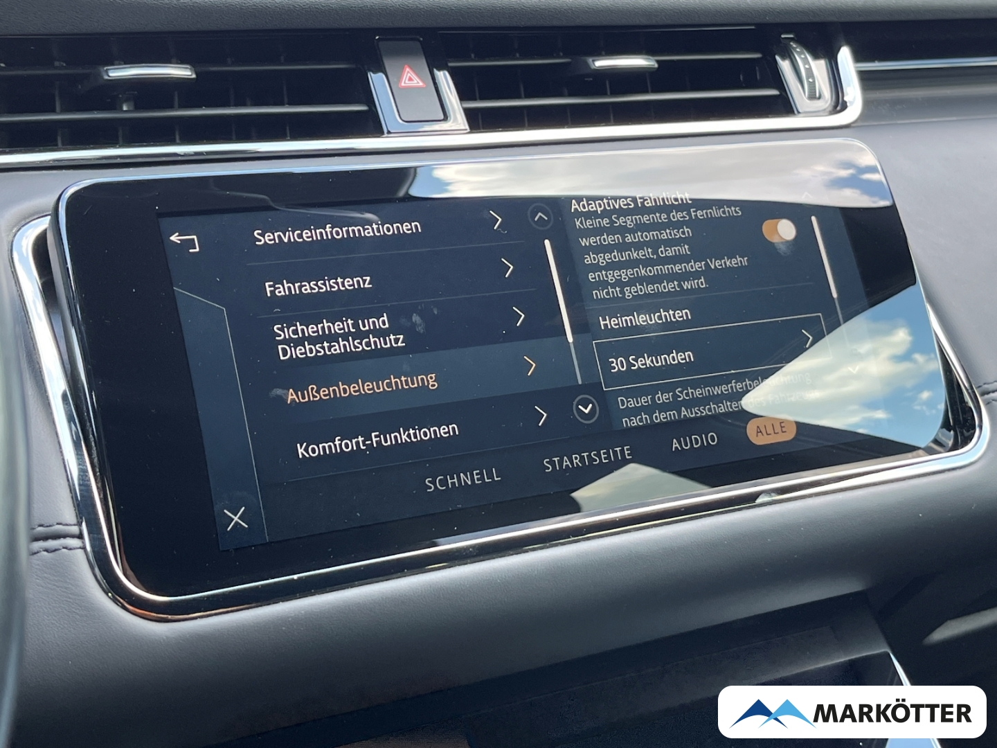 Fahrzeugabbildung Land Rover Range Rover Evoque P250 R-Dynamic HSE ACC/AHK