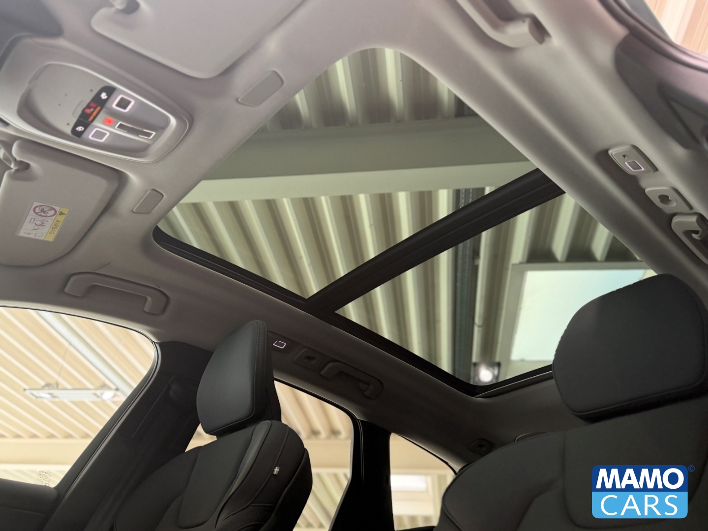 Fahrzeugabbildung Volvo XC60 B5 Plus Dark AWD ACC/BLIS/PANO/360°/HUD
