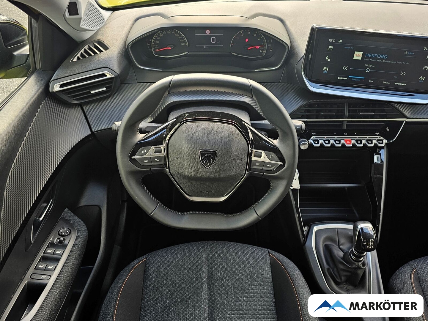 Fahrzeugabbildung Peugeot 208 Style, Sitzheizung, Einparkhilfe hinten