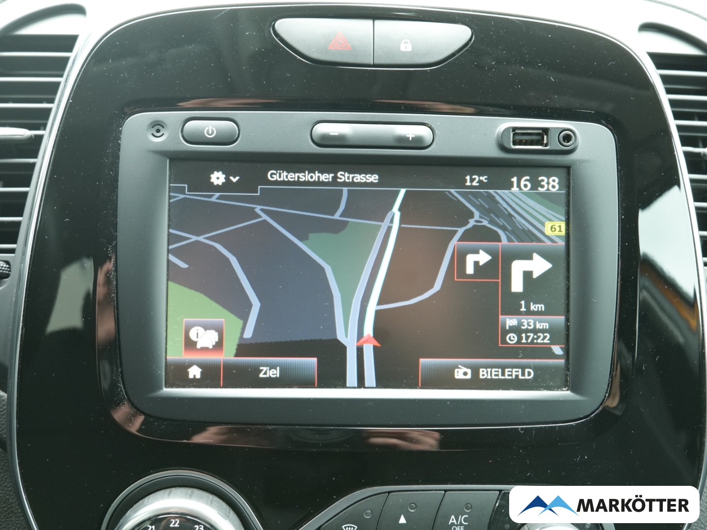 Fahrzeugabbildung Renault Captur Limited Energy Navi/Allwetter/TÜV 09-2027
