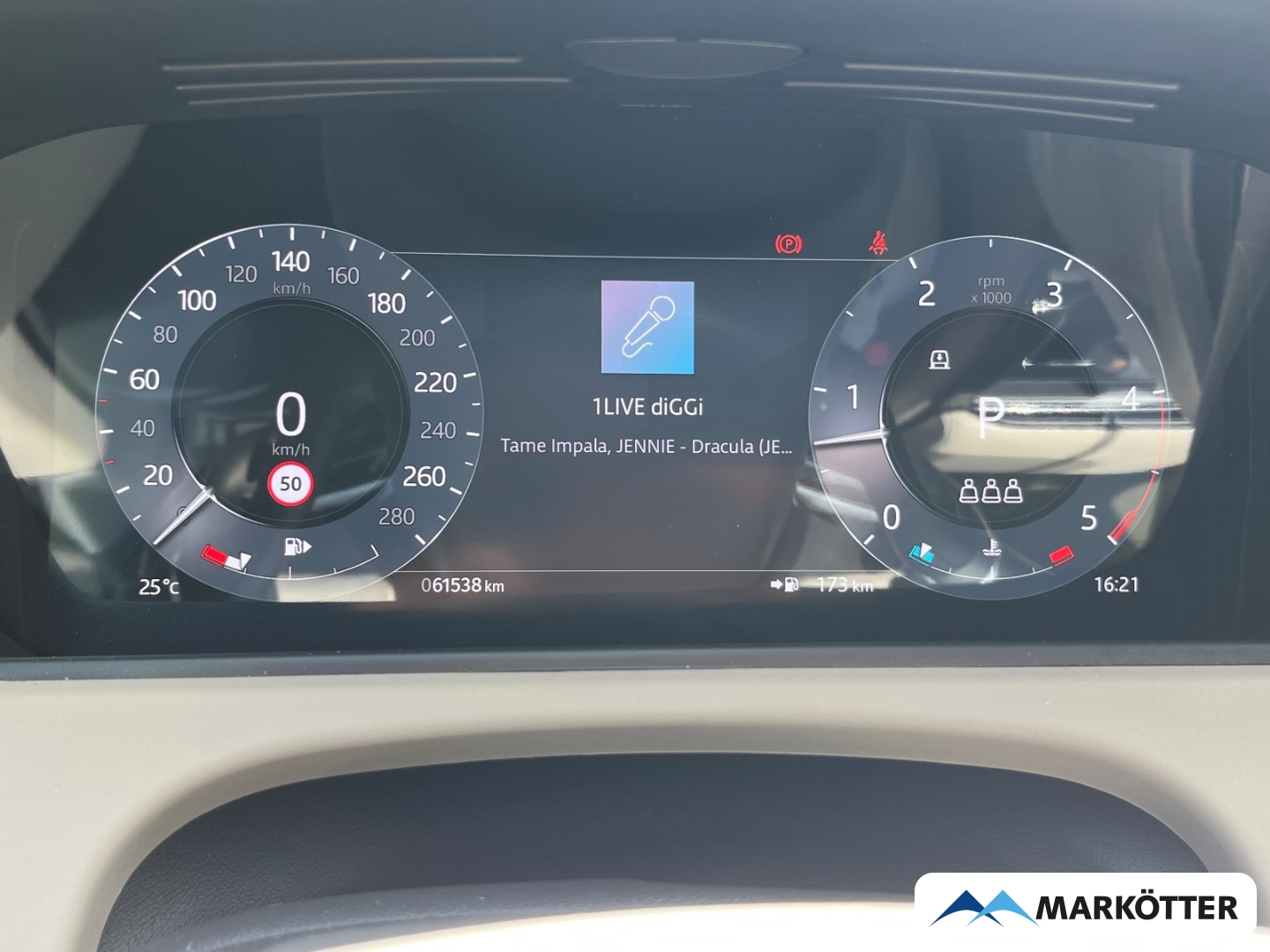Fahrzeugabbildung Land Rover Range Rover Velar D300 R-Dynamic HSE ACC/Massage/21''