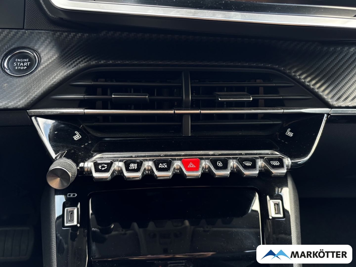 Fahrzeugabbildung Peugeot 208 e- Allure Pack ACC/CAM/LED/SHZ/CARPLAY/11kW