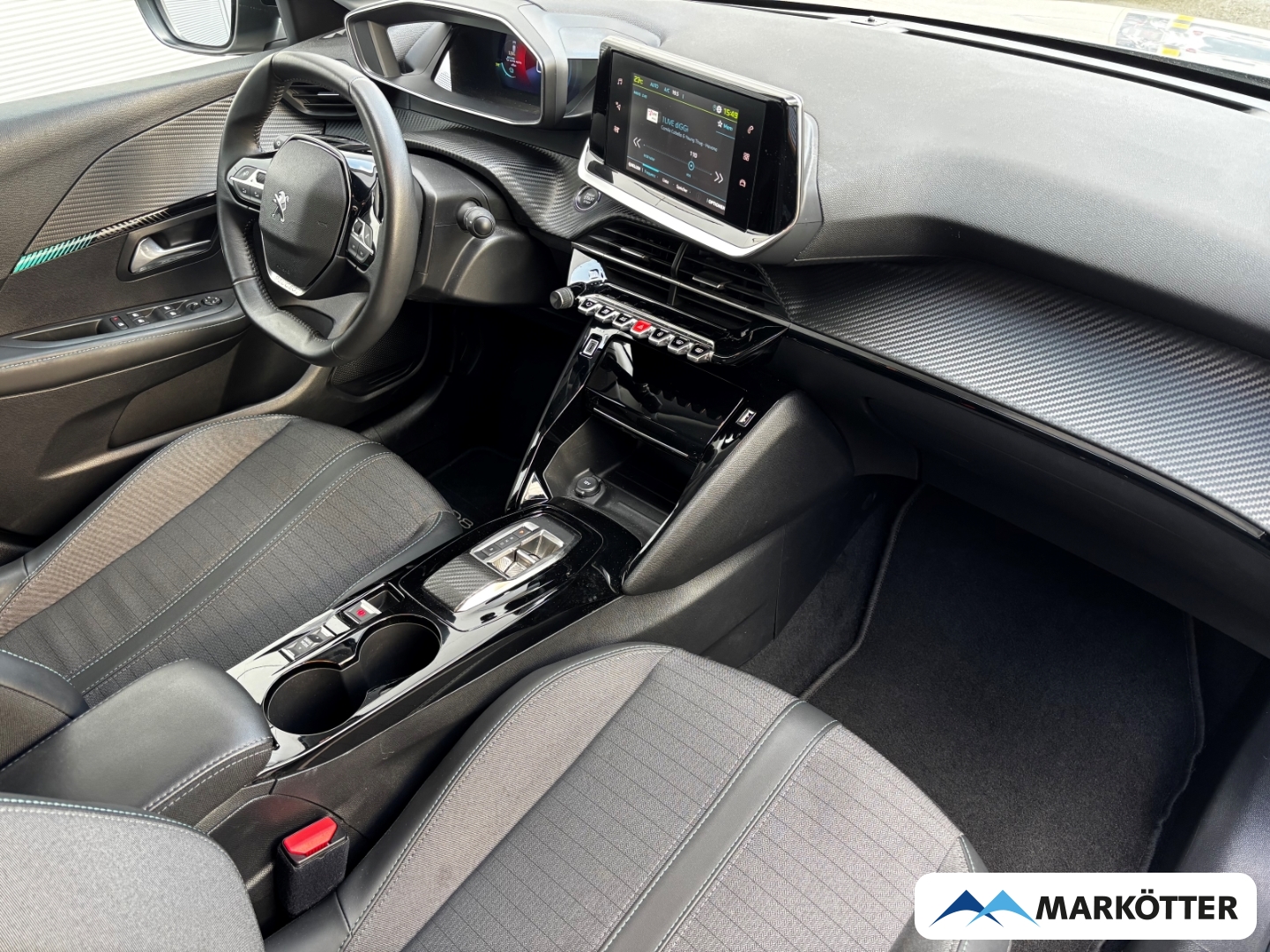 Fahrzeugabbildung Peugeot 208 e- Allure Pack ACC/CAM/LED/SHZ/CARPLAY/11kW