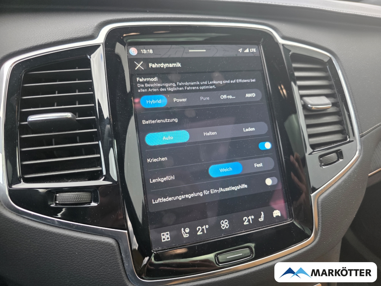 Fahrzeugabbildung Volvo XC90 T8 AWD Ultra Dark Recharge 7-Sitzer AD/B&W