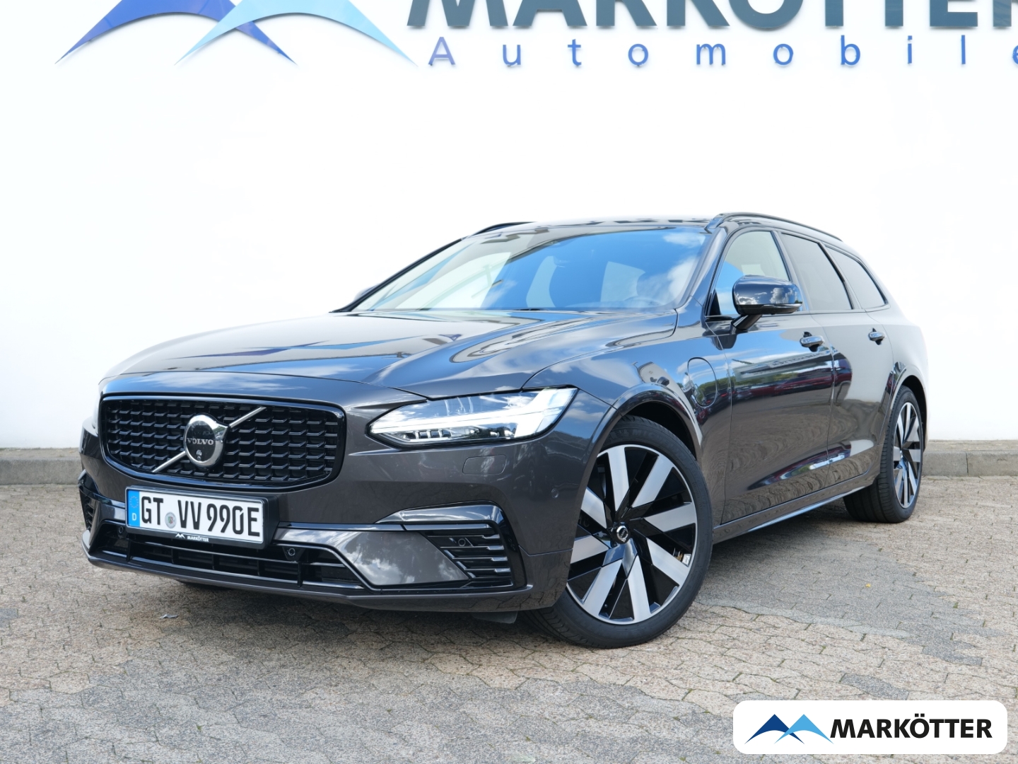 Fahrzeugabbildung Volvo V90 T6 AWD Plus Dark Recharge AHK/ACC/360°/H&K