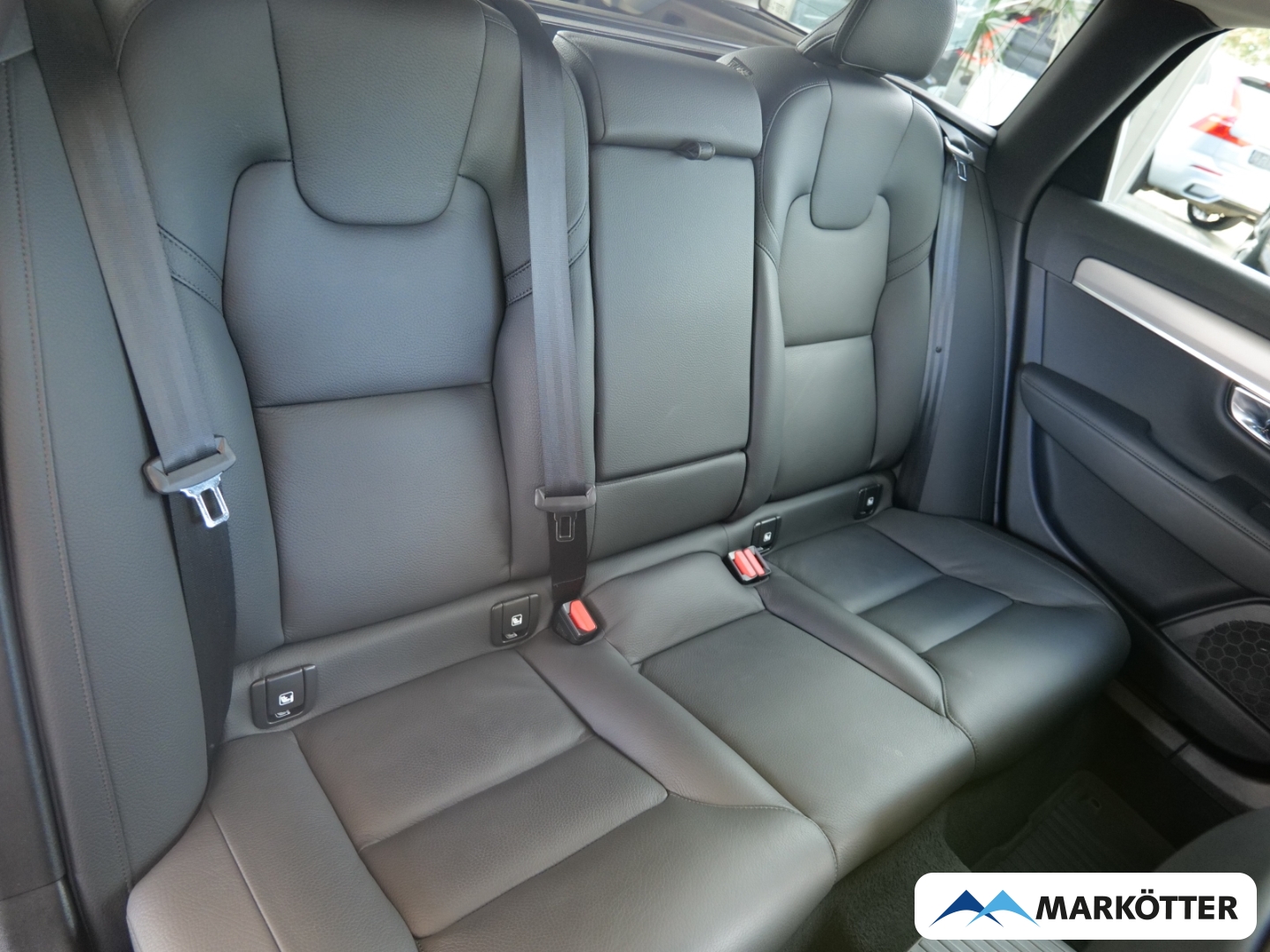 Fahrzeugabbildung Volvo V90 T6 AWD Plus Dark Recharge AHK/ACC/360°/H&K