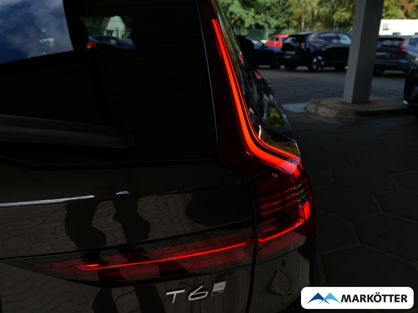 Fahrzeugabbildung Volvo V90 T6 AWD Plus Dark Recharge AHK/ACC/360°/H&K