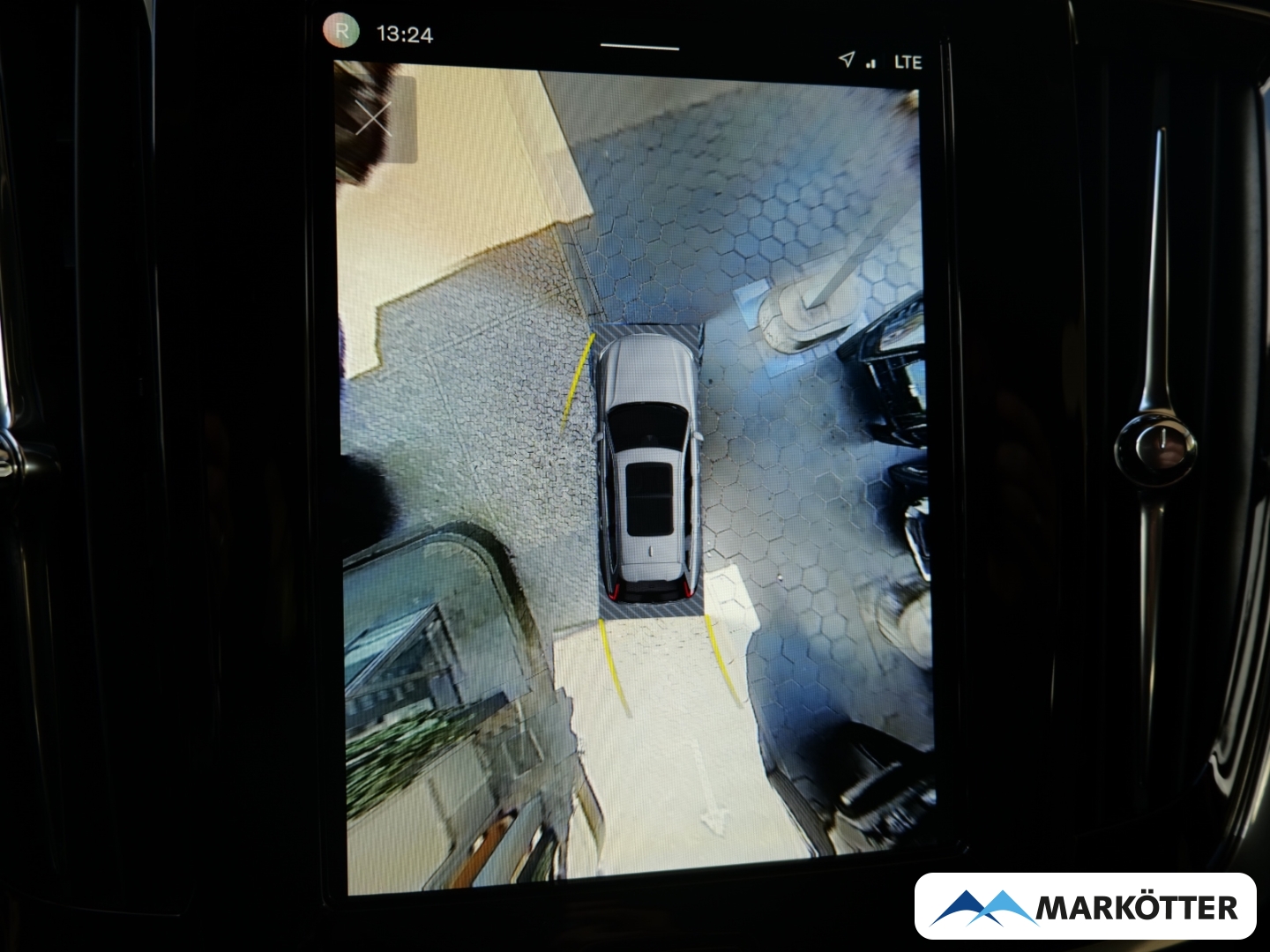 Fahrzeugabbildung Volvo V90 T6 AWD Plus Dark Recharge AHK/ACC/360°/H&K