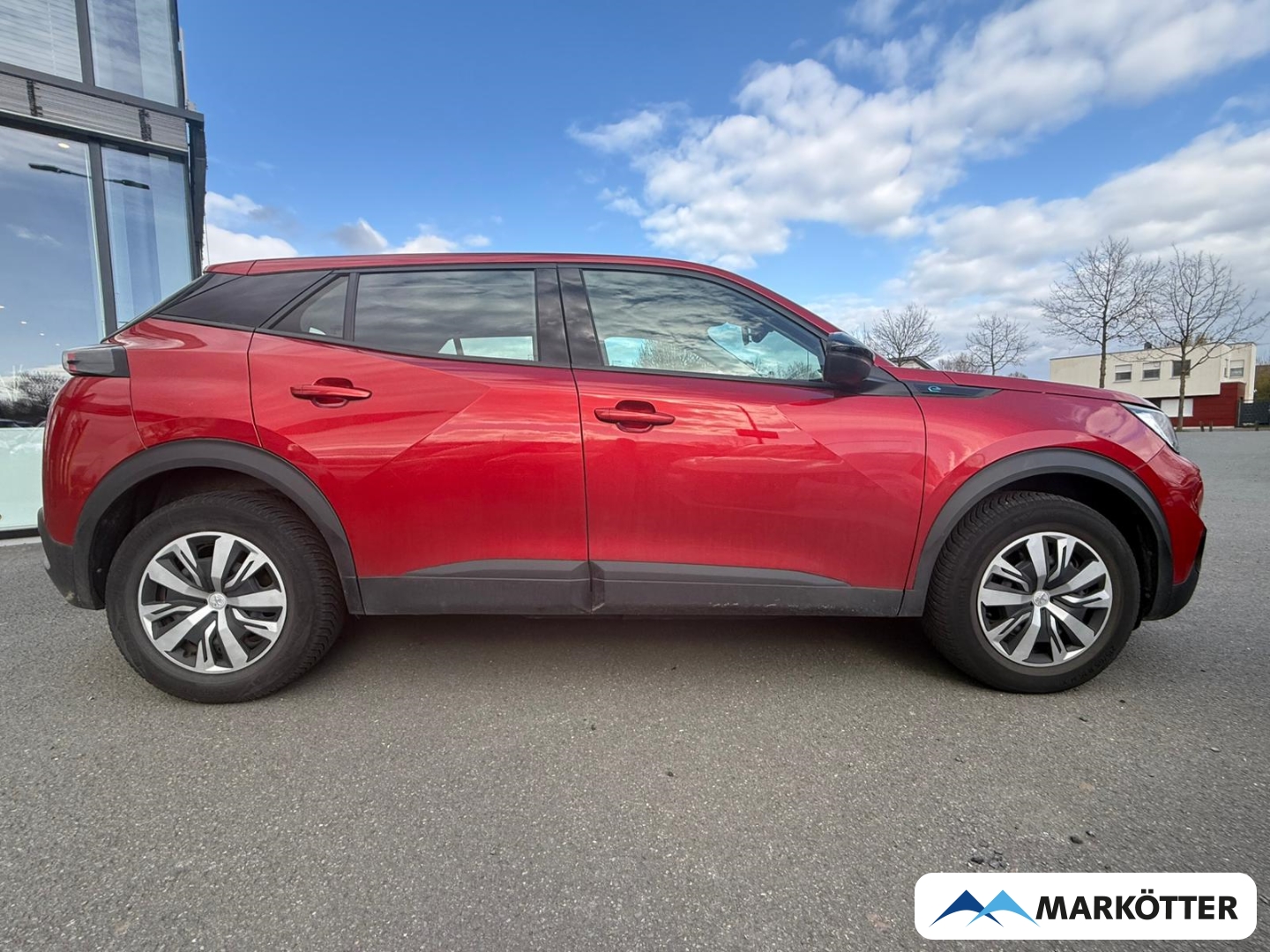 Fahrzeugabbildung Peugeot 2008 e- Active 360CAM/PDC/KLIMA/TEMP/CARPLY/LED/DAB