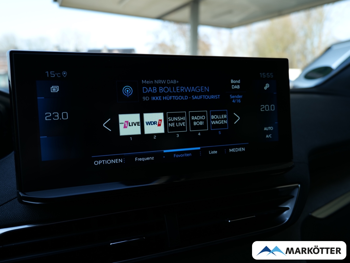 Fahrzeugabbildung Peugeot 3008 GT 1.2 PureTech 130 BLIS/CAM180°/SHZ/LED/