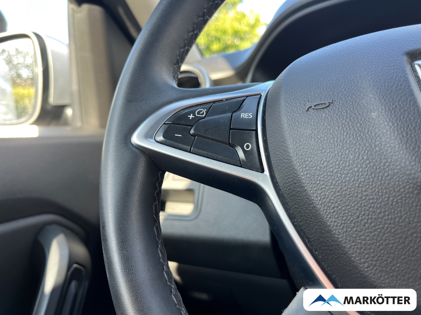 Fahrzeugabbildung Dacia Duster II Prestige 1.3 AHK/Totwinkel/Sitzheizung