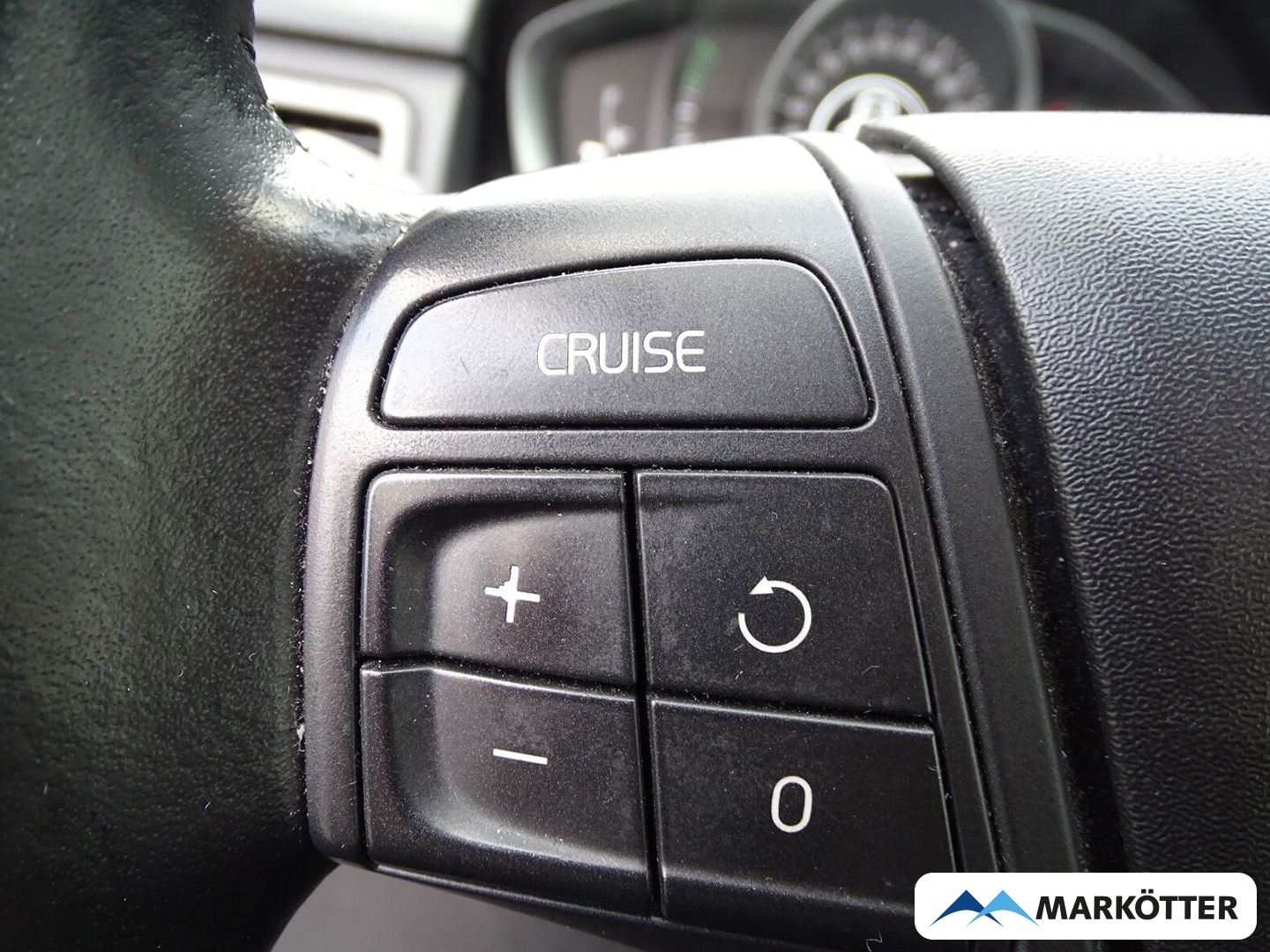 Fahrzeugabbildung Volvo V70 Kombi Linje Classic