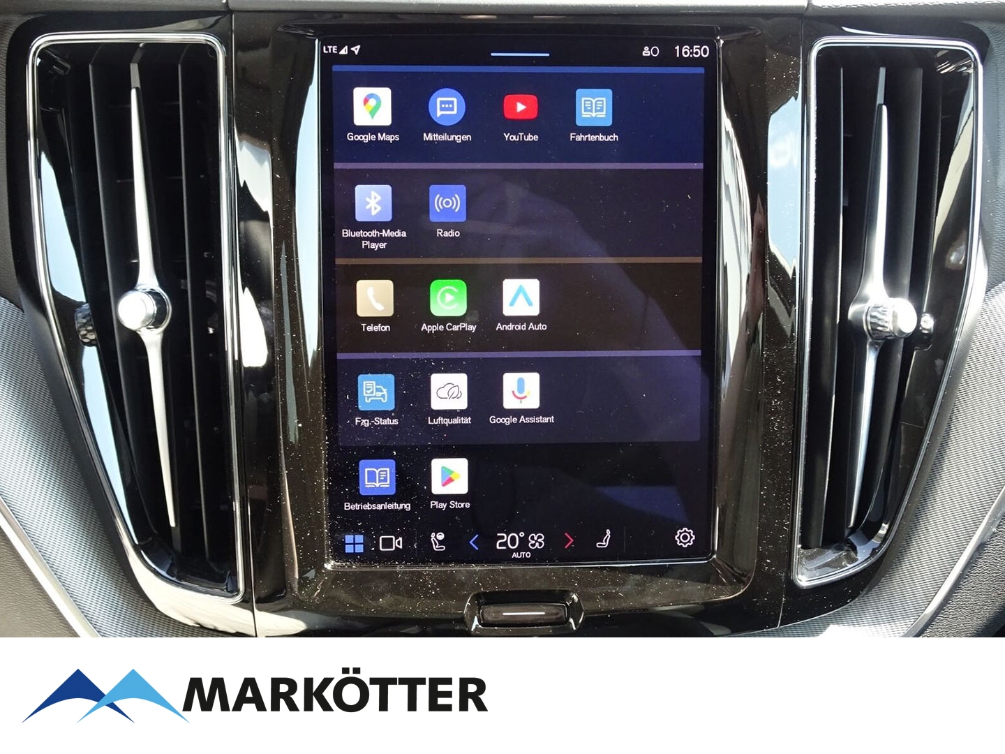 Fahrzeugabbildung Volvo XC60 T6 AWD Plus Bright Plug-In Hybrid/20''/360°CAM