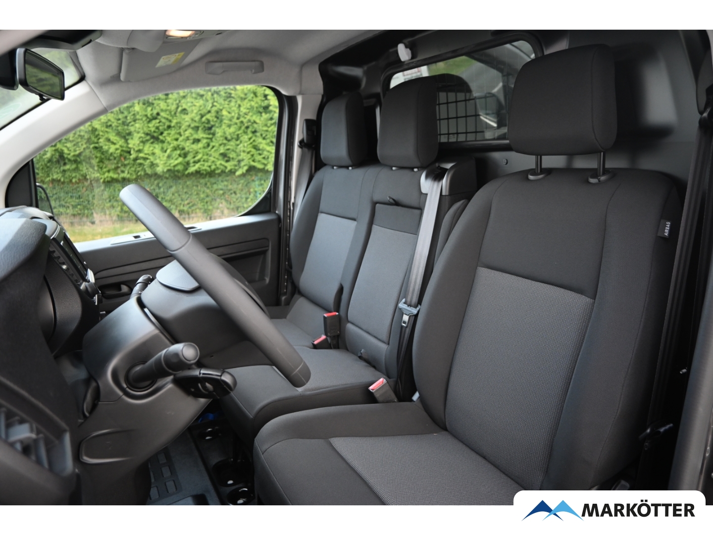 Fahrzeugabbildung Peugeot Expert Elektro Kasten L2 Navi/SHZ/Heckfl.-Türen