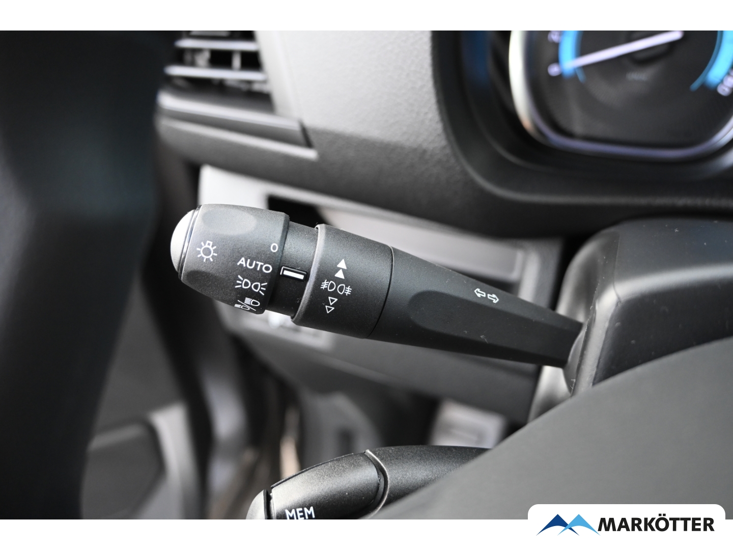 Fahrzeugabbildung Peugeot Expert Elektro Kasten L2 Navi/SHZ/Heckfl.-Türen