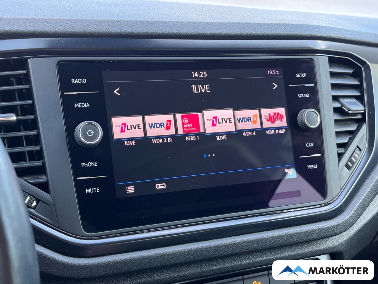 Fahrzeugabbildung Volkswagen T-Roc 1.0 TSI ACC/AHK/Navigation/Sitzheizung