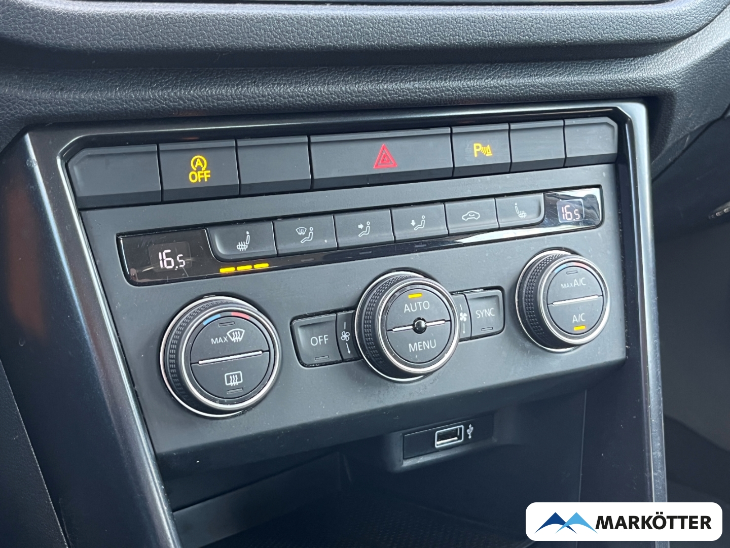 Fahrzeugabbildung Volkswagen T-Roc 1.0 TSI ACC/AHK/Navigation/Sitzheizung