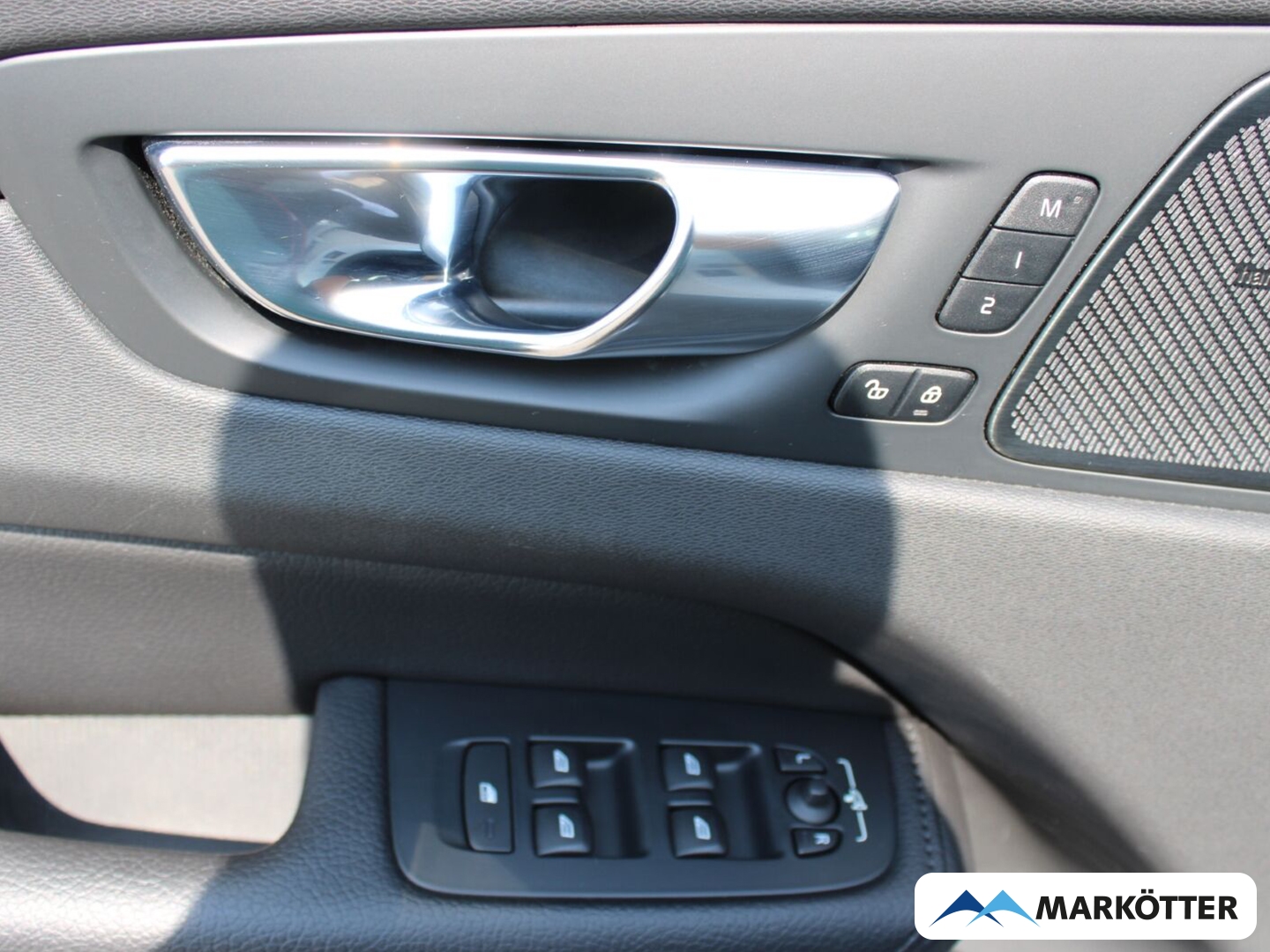 Fahrzeugabbildung Volvo XC60 D4 Inscription ACC/BLIS/Luftfahrwerk/AHK
