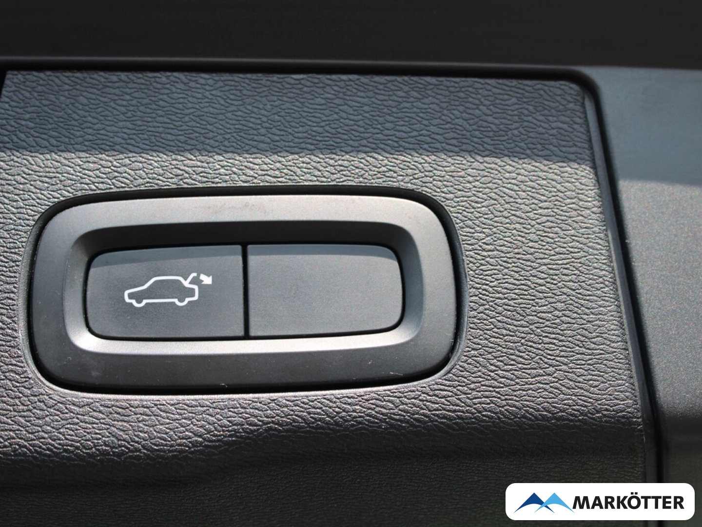 Fahrzeugabbildung Volvo XC60 D4 Inscription ACC/BLIS/Luftfahrwerk/AHK