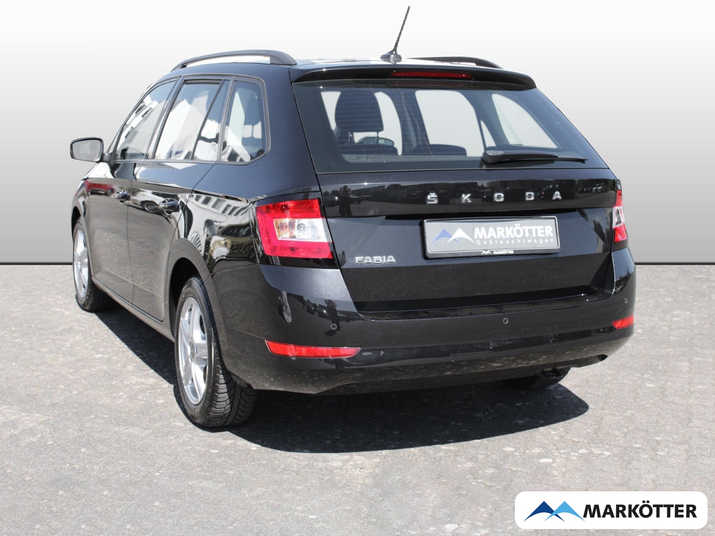 Fahrzeugabbildung SKODA Fabia 1.0 Combi Active SHZ/Dachreling/Klima/DAB+