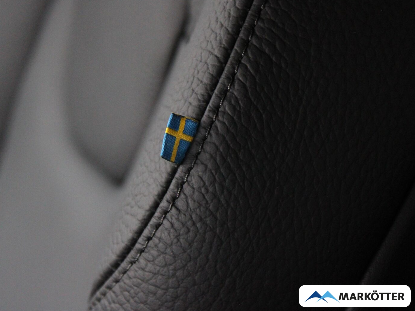 Fahrzeugabbildung Volvo XC90 T8 Core AWD 7-Sitzer/ACC/CAM/AHK/20''/SHZ