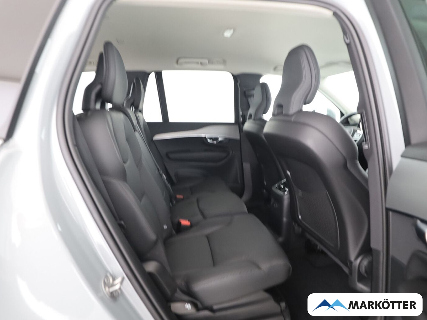 Fahrzeugabbildung Volvo XC90 T8 Core AWD 7-Sitzer/ACC/CAM/AHK/20''/SHZ