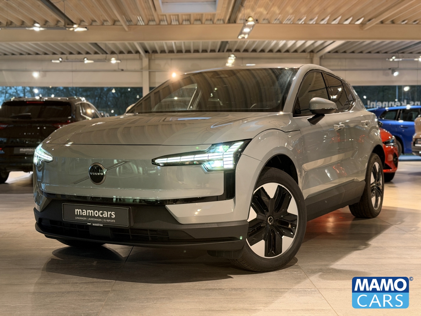 Fahrzeugabbildung Volvo EX30 Core Extended Range WP/ACC/BLIS/LHZ/SHZ/CAM