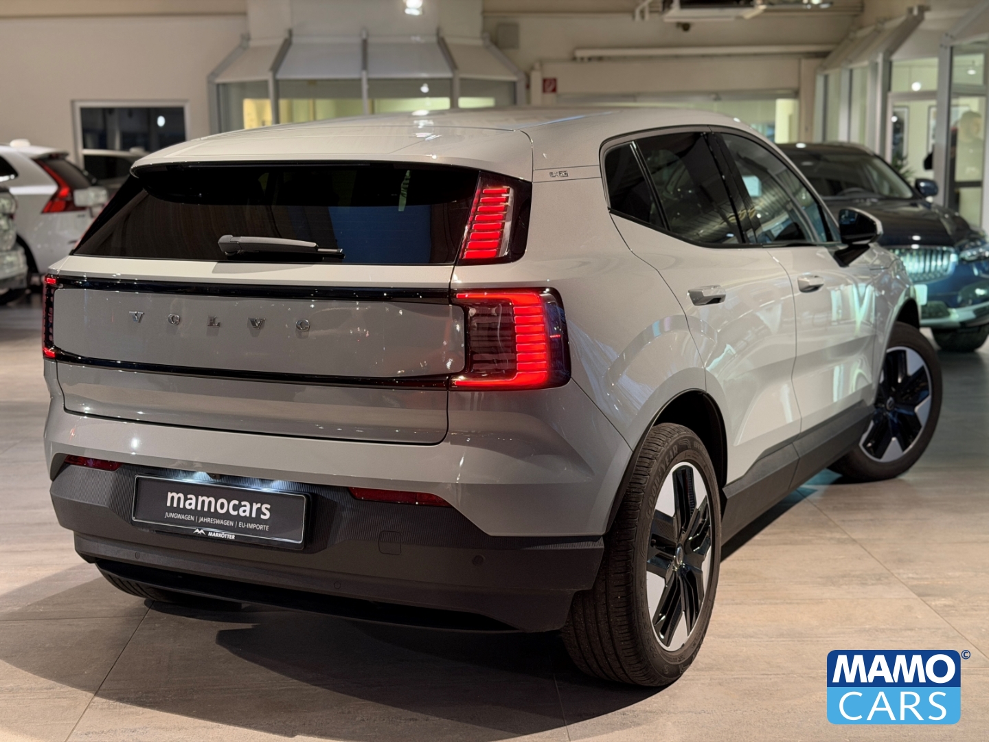 Fahrzeugabbildung Volvo EX30 Core Extended Range WP/ACC/BLIS/LHZ/SHZ/CAM