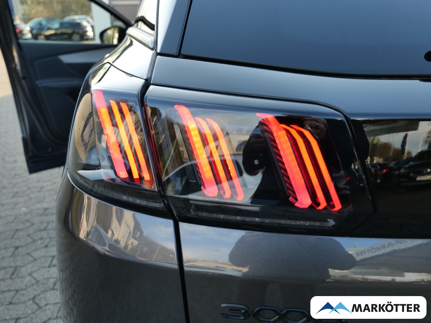 Fahrzeugabbildung Peugeot 3008 1.6 Hybrid 225(Plug-In),GT ab 1,99%/BLIS/CAM180°