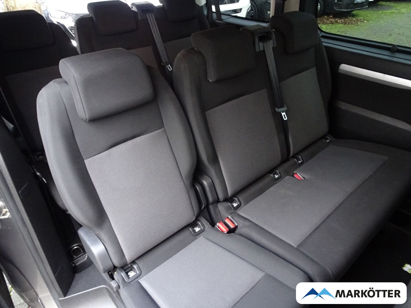 Fahrzeugabbildung Peugeot Traveller Business L2 2.0 180/9-Sitze/Cam/AHK