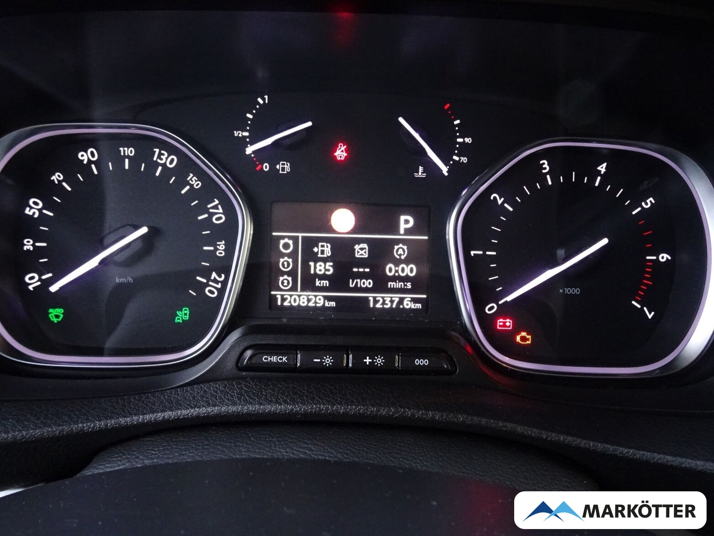 Fahrzeugabbildung Peugeot Traveller Business L2 2.0 180/9-Sitze/Cam/AHK