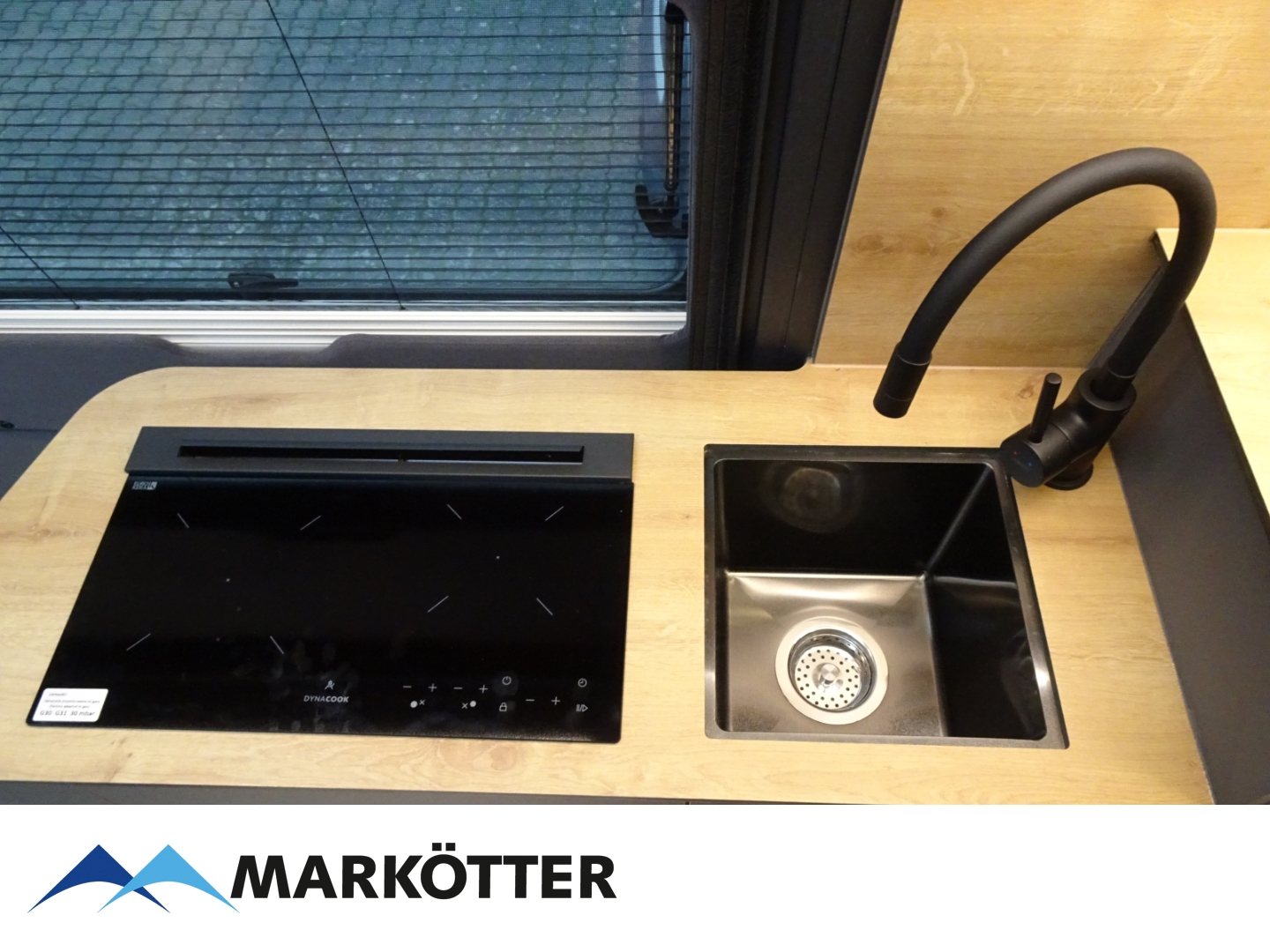 Fahrzeugabbildung Globe-Traveller Falcon 2Z *4motion*PreviewMesseEssen 25.-01.03.26