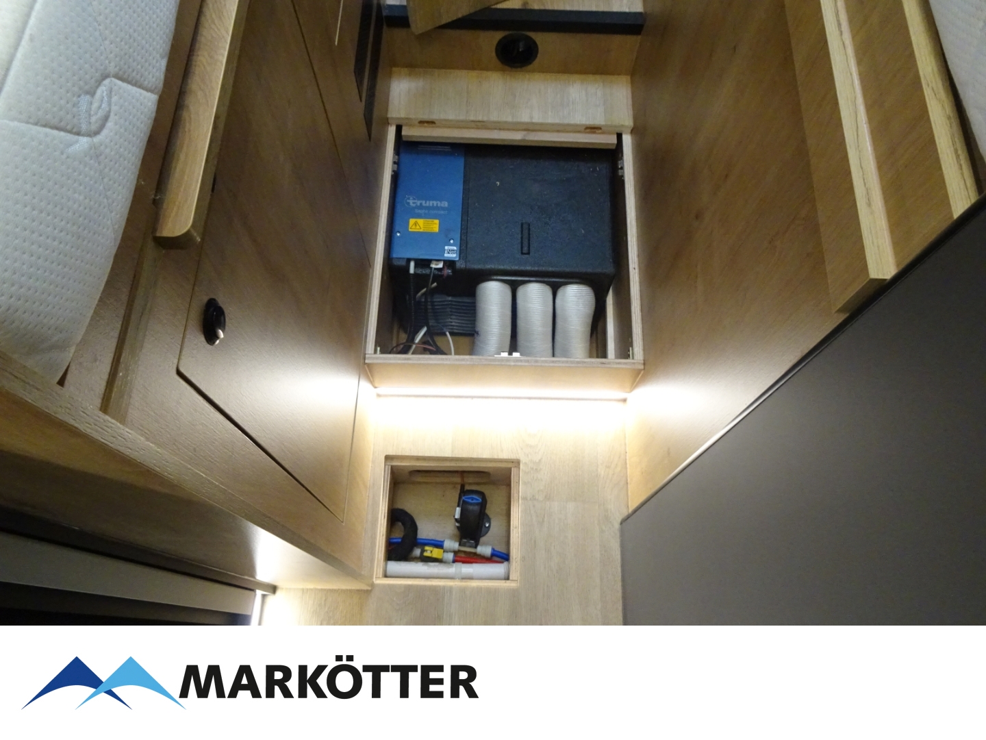 Fahrzeugabbildung Globe-Traveller Falcon 2Z *4motion*PreviewMesseEssen 25.-01.03.26