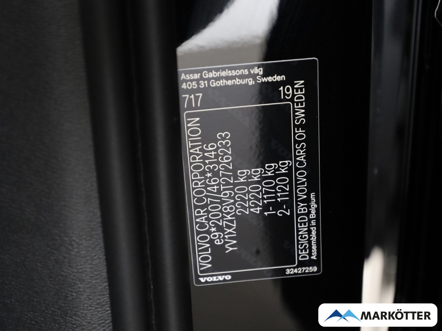 Fahrzeugabbildung Volvo XC40 B4 Ultra Black Edition 2WD/LED-Pixel/PANO