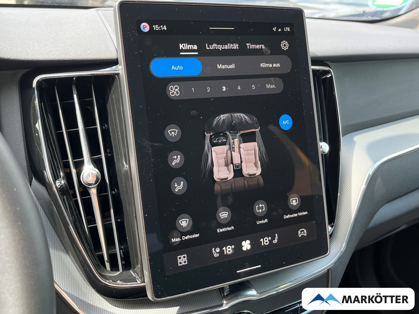 Fahrzeugabbildung Volvo XC60 T8 AWD Plus Black Recharge ACC/H&K/AHK/360°
