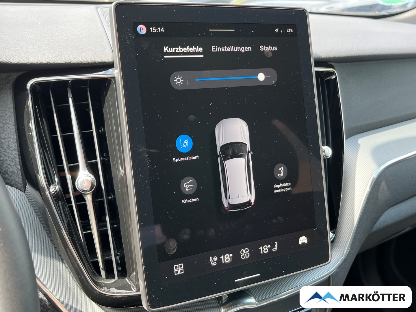 Fahrzeugabbildung Volvo XC60 T8 AWD Plus Black Recharge ACC/H&K/AHK/360°