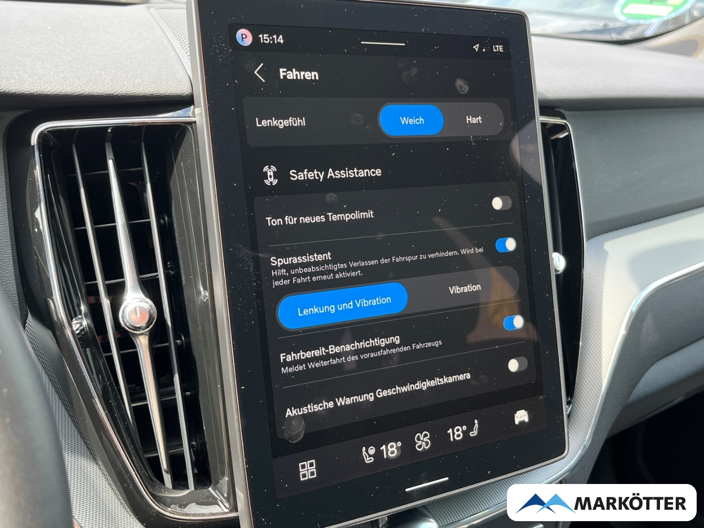 Fahrzeugabbildung Volvo XC60 T8 AWD Plus Black Recharge ACC/H&K/AHK/360°