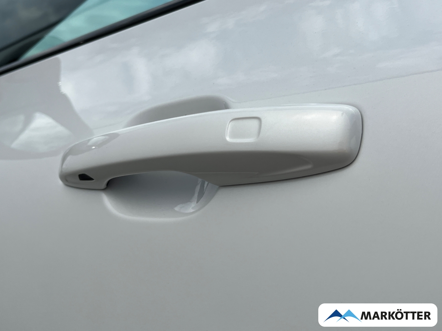Fahrzeugabbildung Volvo XC60 T8 AWD Plus Black Recharge ACC/H&K/AHK/360°