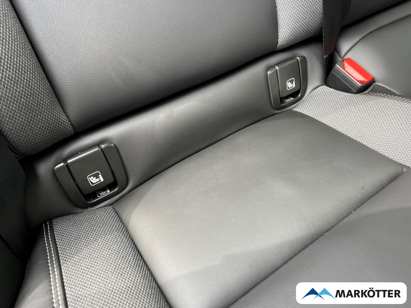 Fahrzeugabbildung Volvo XC60 T8 AWD Plus Black Recharge ACC/H&K/AHK/360°