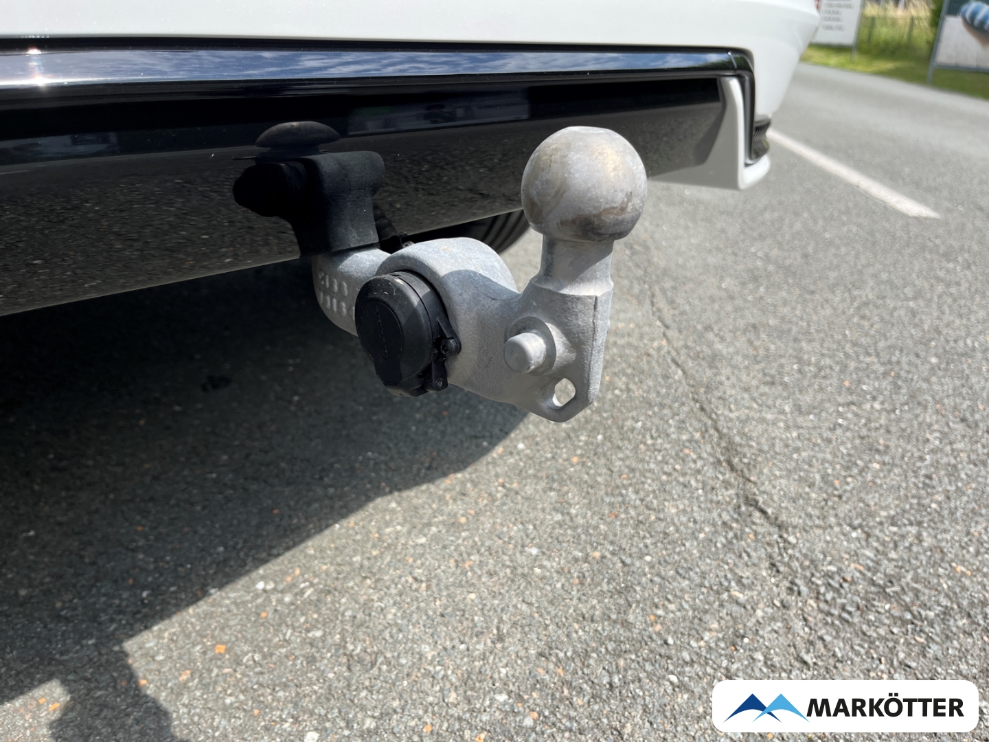 Fahrzeugabbildung Volvo XC60 T8 AWD Plus Black Recharge ACC/H&K/AHK/360°
