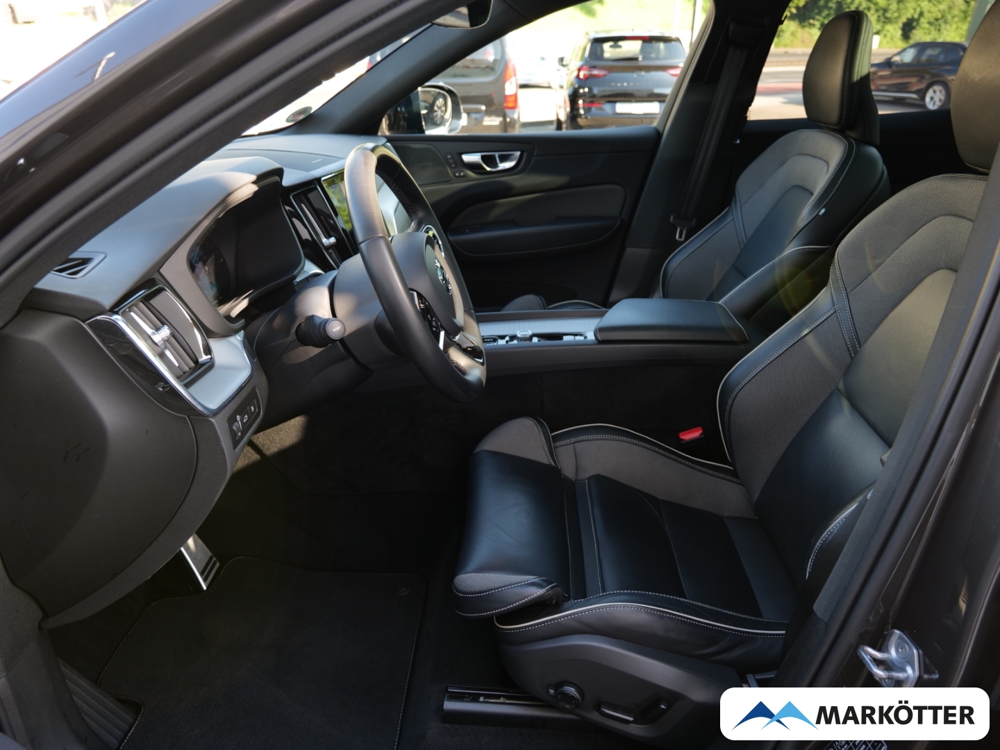 Fahrzeugabbildung Volvo XC60 T6 AWD R-Design /AHK/360CAM/21 Zoll/