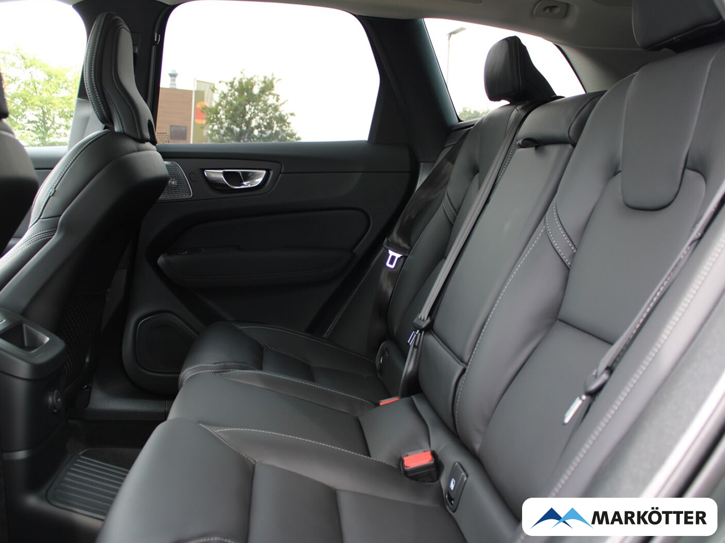 Fahrzeugabbildung Volvo XC60 Ultra Bright Recharge Plug-In Hybrid AWD